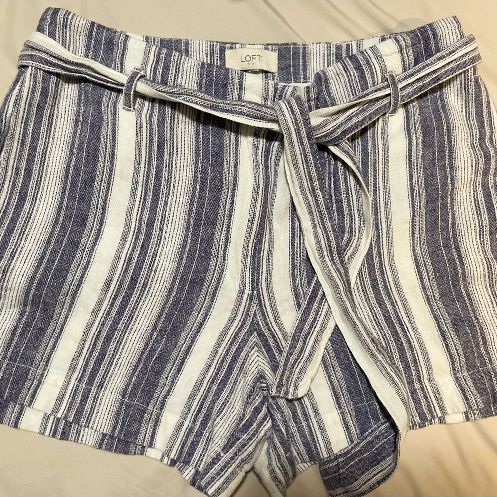 LOFT Women's Striped Blue and White Shorts